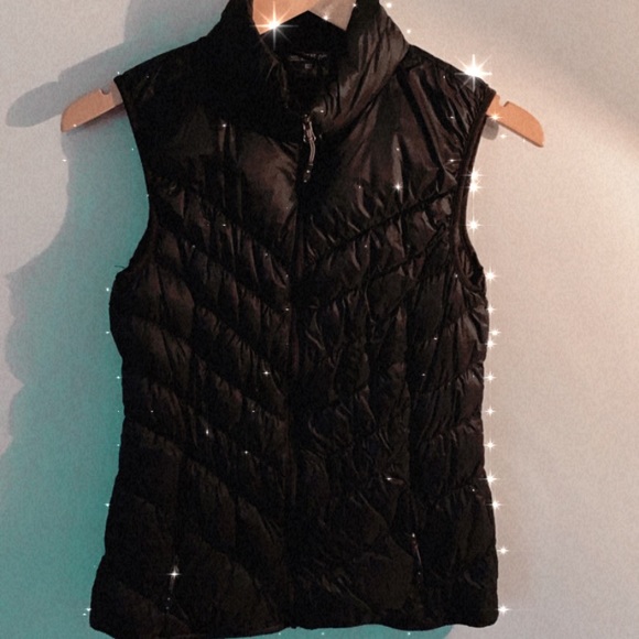 Tops - Picture 15 of 16